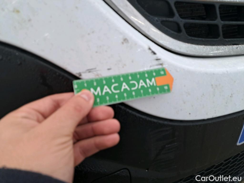  Renault  Trafic RENAULT  / 2019 / 4P / Fourgon tole NV FG GCF L1H1 1200 dCi 120 #14