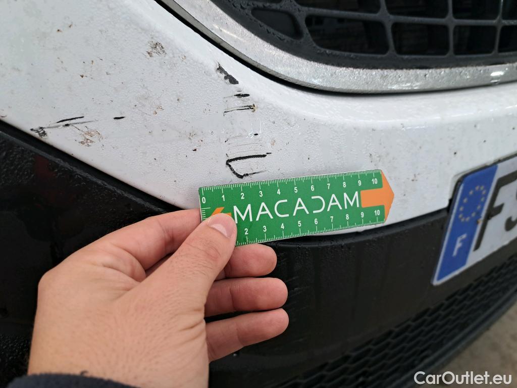  Renault  Trafic RENAULT  / 2019 / 4P / Fourgon tole NV FG GCF L1H1 1200 dCi 120 #15