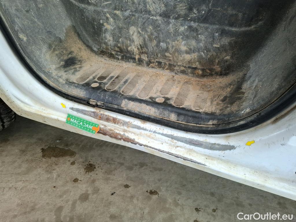  Renault  Master RENAULT  VU 4p Fourgon Gd Conf F3500 L2H2 dCi 125 #32