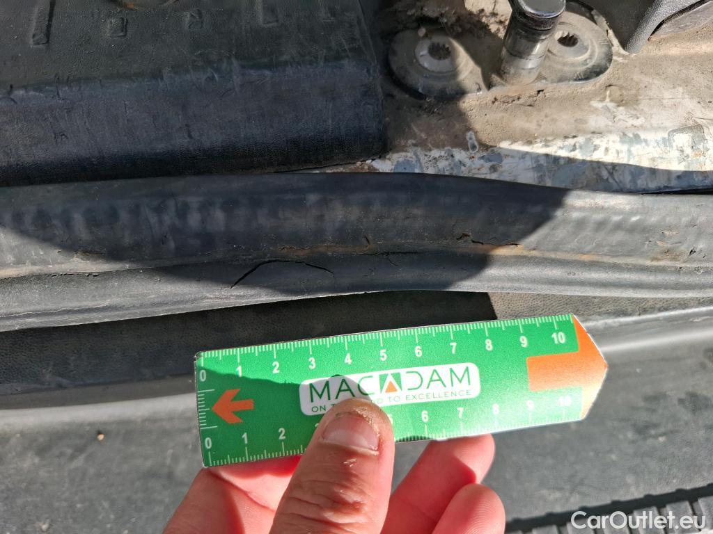  Volkswagen  Crafter  Fourgon Fourgon 30 mittlerer Radstand mit Hochdach FWD 2.0 #34