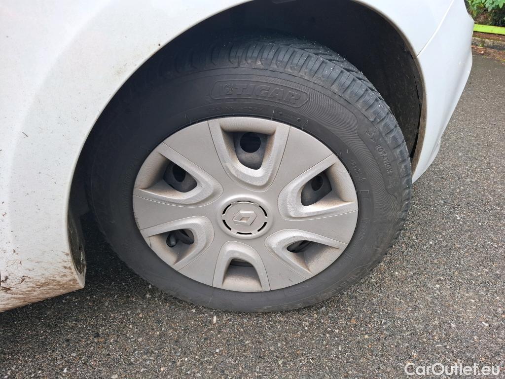  Renault  Clio  IV Air 1.5 dCi 75CV BVM5 E6 #32