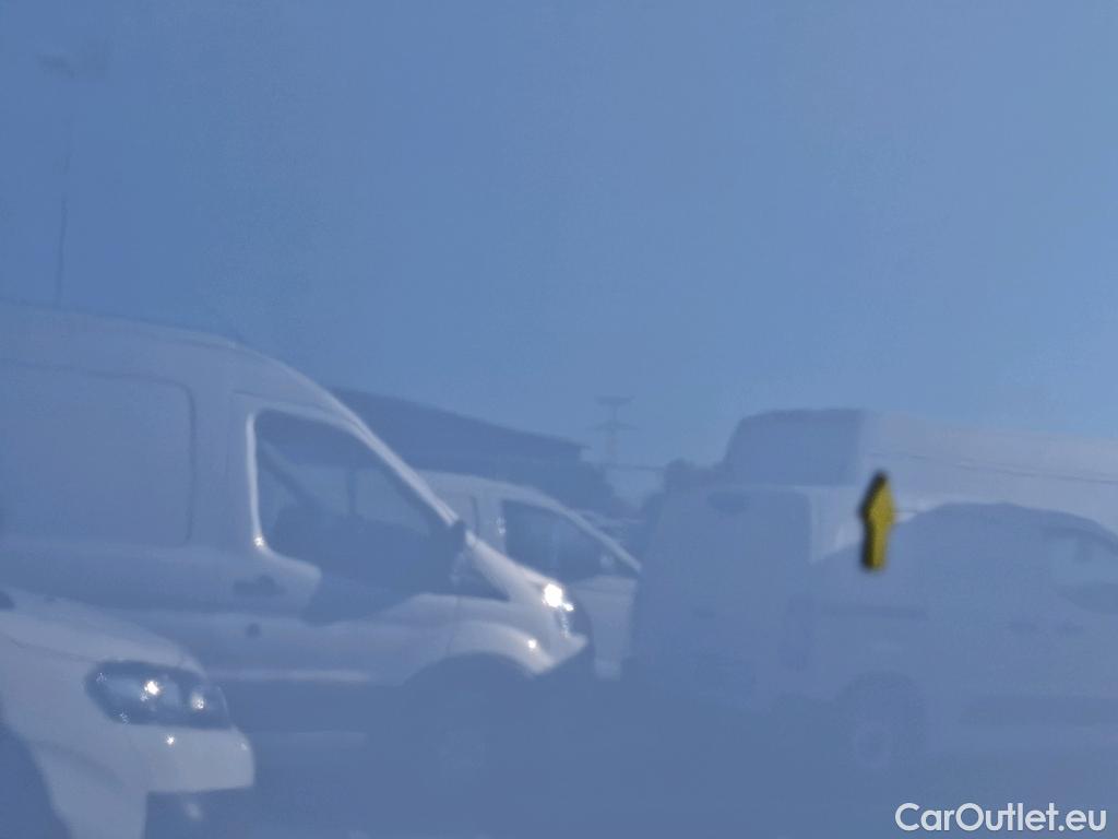  Volkswagen  Crafter  Fourgon Fourgon 30 mittlerer Radstand mit Hochdach FWD 2.0 #29