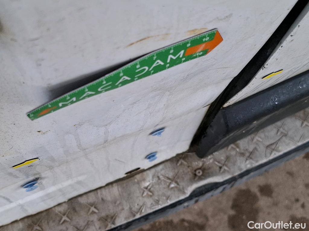  Renault  Master RENAULT  VU 4p Fourgon Gd Conf F3500 L2H2 dCi 125 #3