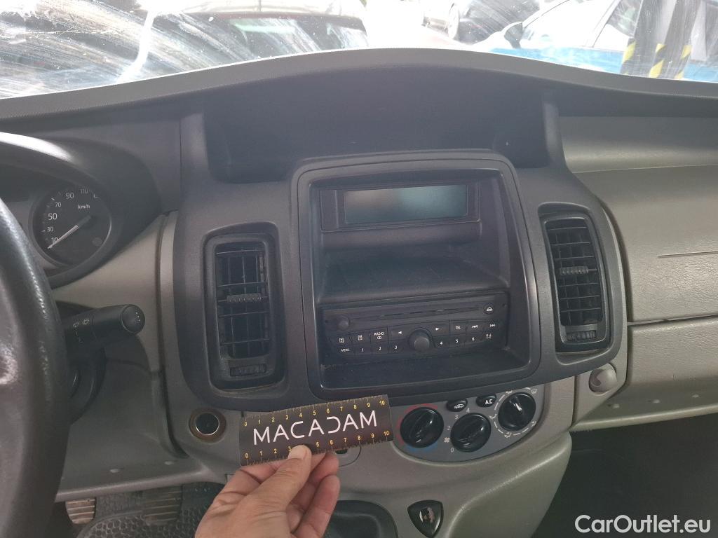  Renault  Trafic  II Fourgon L1H1 1200kg Grand Confort 90CV BVM6 #25