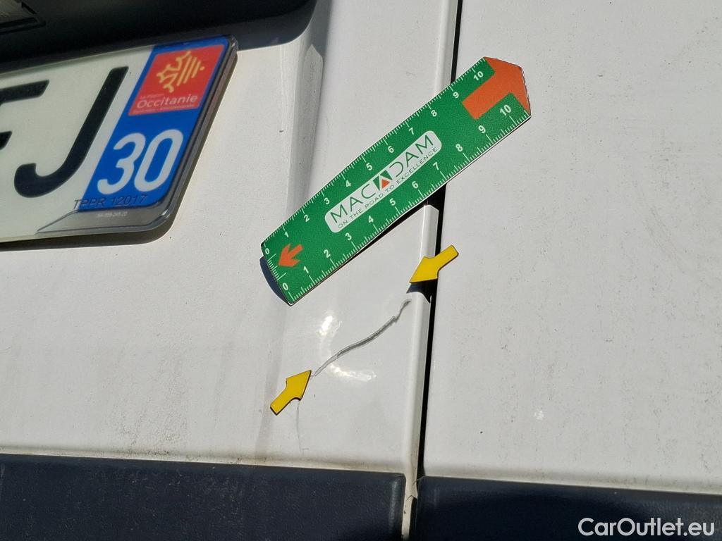  Volkswagen  Crafter  Fourgon Fourgon 30 mittlerer Radstand mit Hochdach FWD 2.0 #15