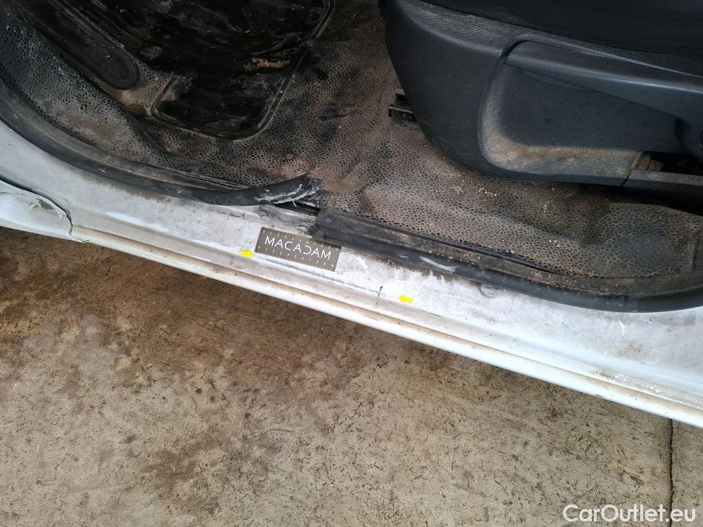  Renault  Kangoo  Express Confort (L1) 1.5 dCi 90CV BVM5 E6 #23