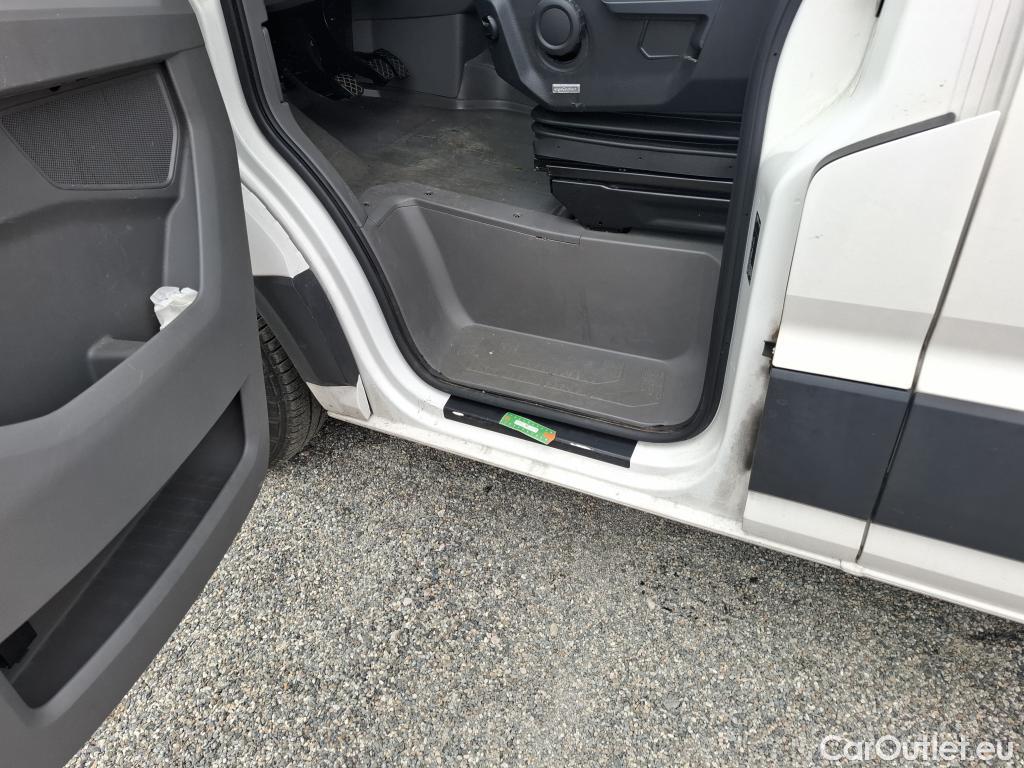  Volkswagen  Crafter  Fourgon Fourgon 30 mittlerer Radstand mit Hochdach FWD 2.0 #51