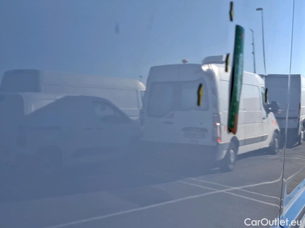  Volkswagen  Crafter  Fourgon Fourgon 30 mittlerer Radstand mit Hochdach FWD 2.0 #26