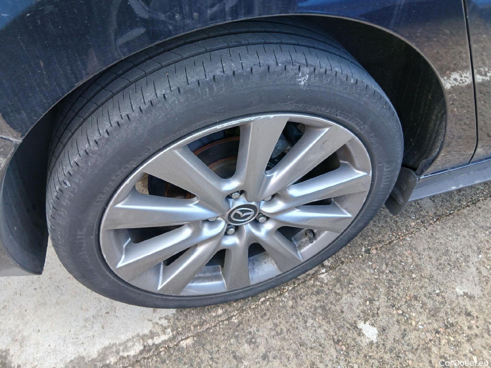  Mazda  3 MAZDA Mazda / 2019 / 4P / sedán 2.0 e-SKYACTIV-G 88KW ZENITH #10