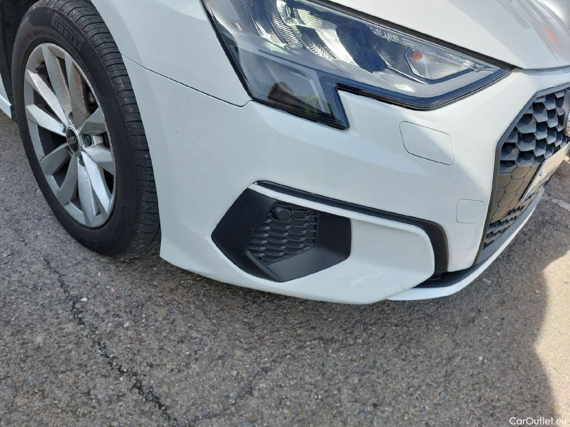  Audi  A3 AUDI  / 2020 / 5P / berlina con portón Sportback 30 TFSI 81kW (110CV) S tronic #2