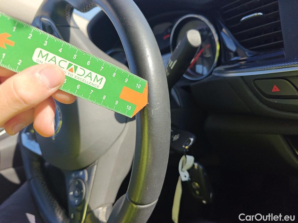  Land Rover  Discovery OPEL Insignia / 2020 / 5P / berlina con portón GS Business Edition 1.5D DVH 90kW MT6 #27