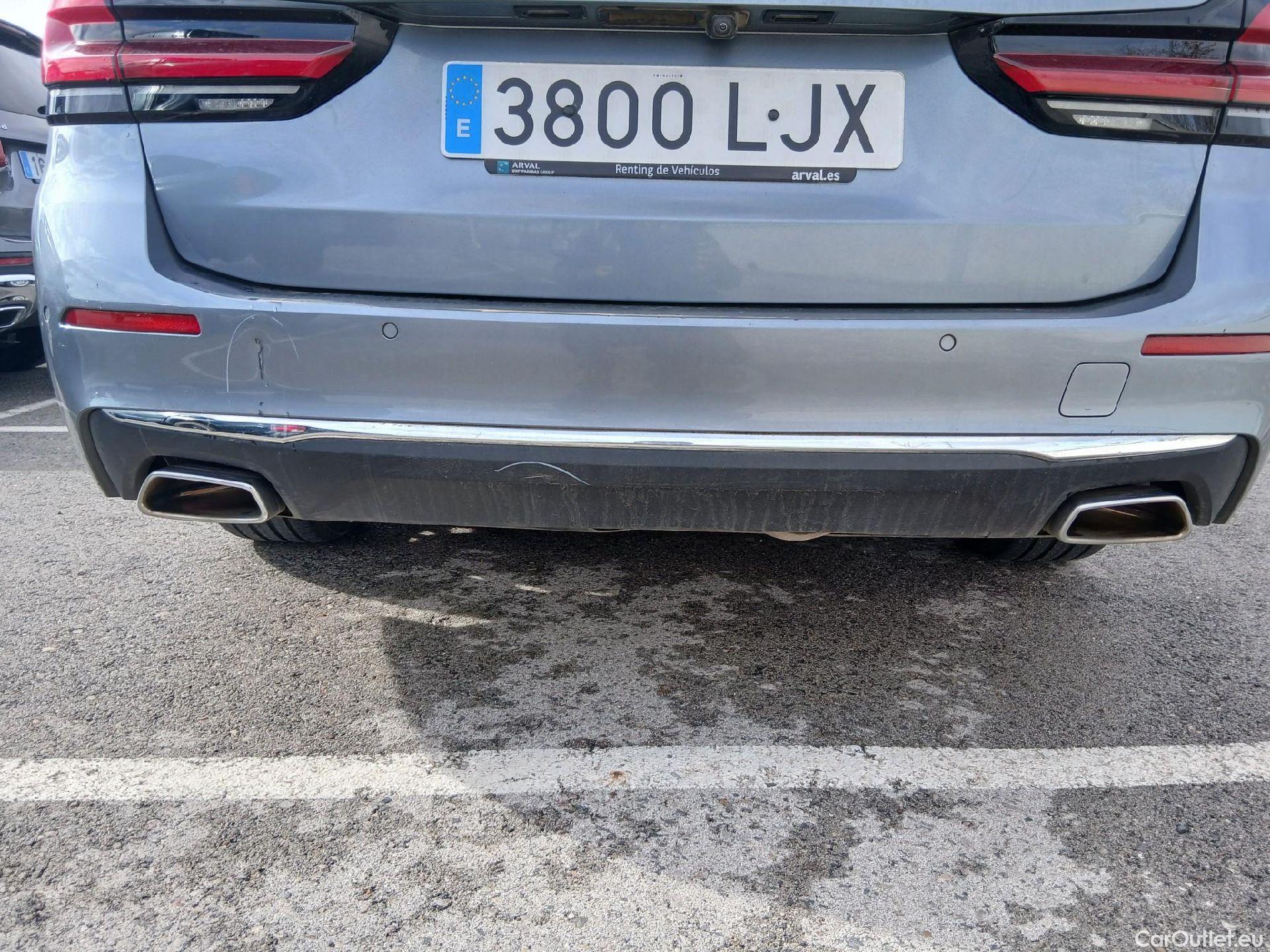  Bmw  Serie 5 BMW  / 2020 / 5P / familiar 520dA Touring #20