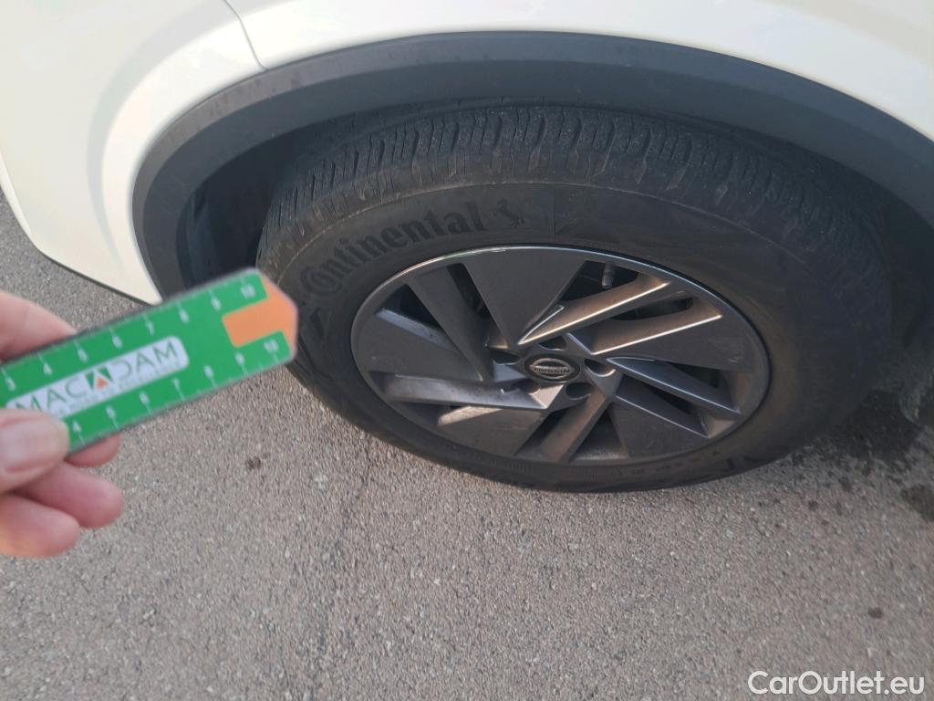  Nissan  Qashqai NISSAN  / 2021 / 5P / todoterreno DIG-T 103kW (140CV) mHEV 4x2 Acenta #1