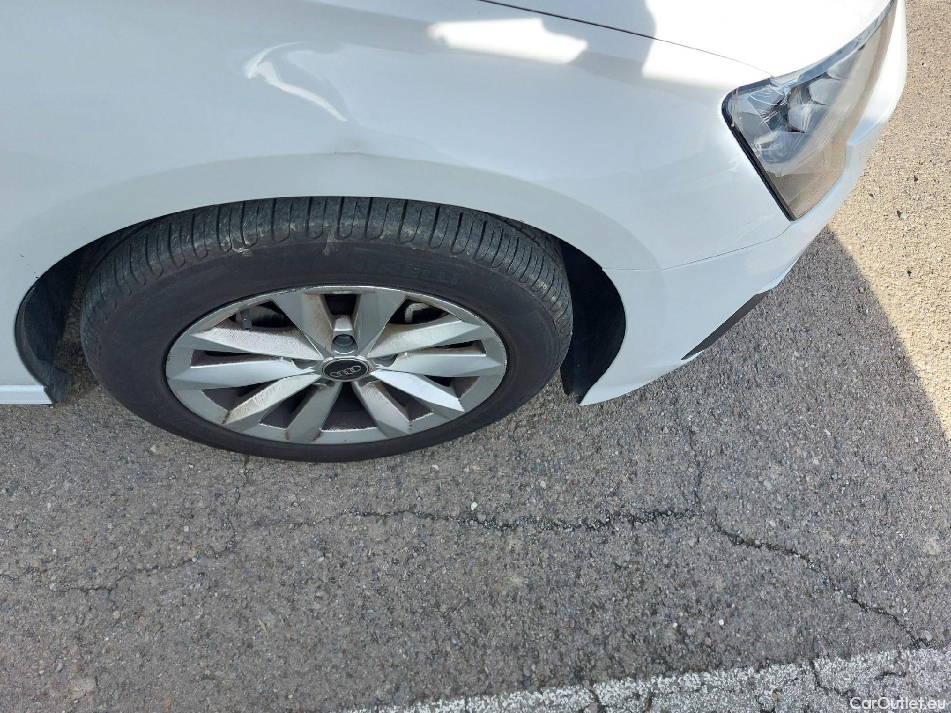  Audi  A3 AUDI  / 2020 / 5P / berlina con portón Sportback 30 TFSI 81kW (110CV) S tronic #32