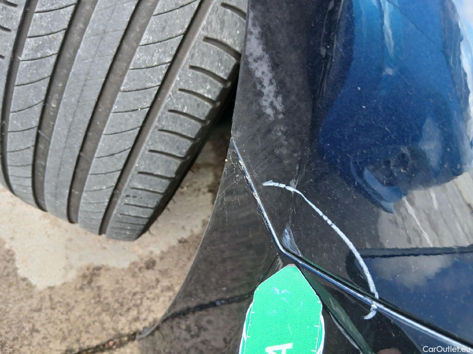  Mazda  3 MAZDA Mazda / 2019 / 4P / sedán 2.0 e-SKYACTIV-G 88KW ZENITH #27