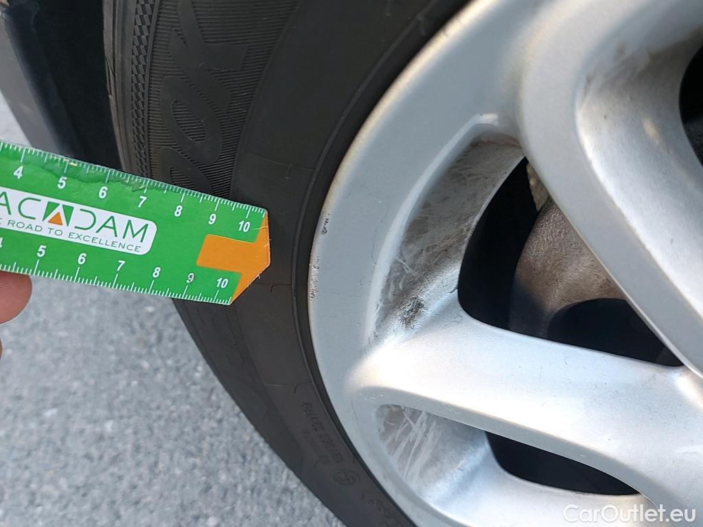  Mini  Cooper MINI MINI / 2014 / 5P / berlina con portón  5 PUERTAS #25