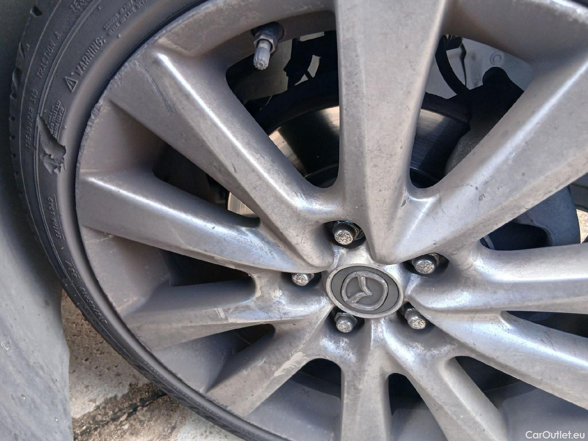  Mazda  3 MAZDA Mazda / 2019 / 4P / sedán 2.0 e-SKYACTIV-G 88KW ZENITH #12