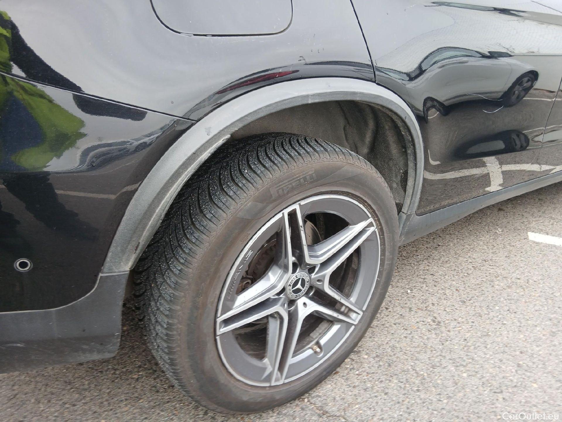  Mercedes  G-Klasee MERCEDES-BENZ GLC Coupé / 2019 / 5P / coupé GLC 300 de 4MATIC #35