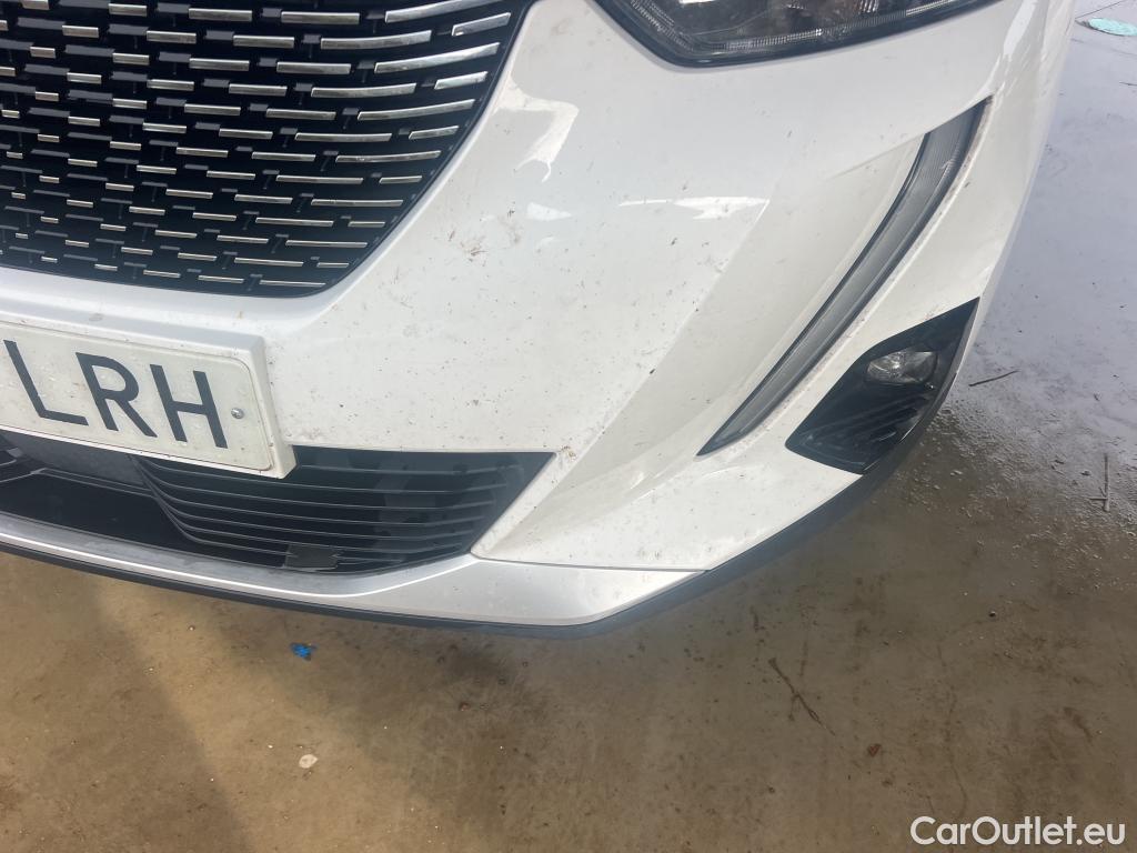  Peugeot  2008 PEUGEOT  / 2019 / 5P / todoterreno Allure Pack Puretech 130 S&S EAT8 (AC) #20