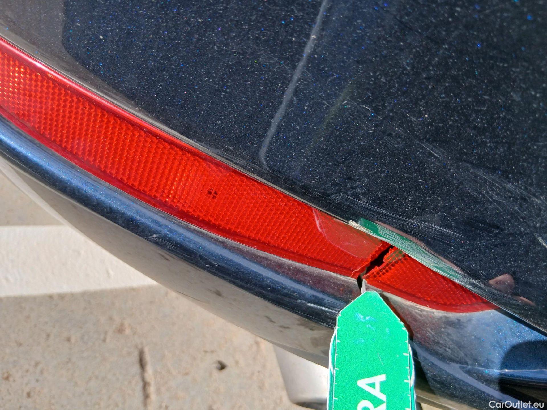  Mazda  3 MAZDA Mazda / 2019 / 4P / sedán 2.0 e-SKYACTIV-G 88KW ZENITH #23