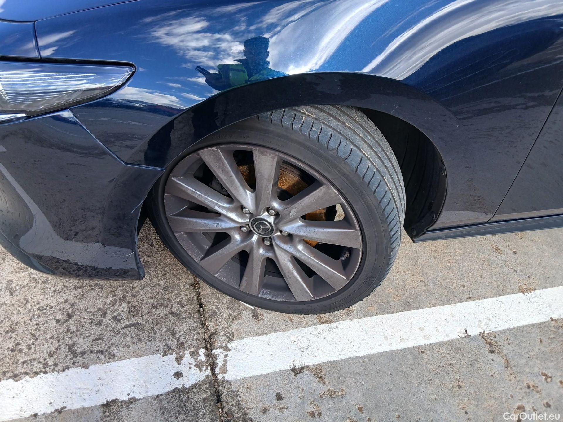  Mazda  3 MAZDA Mazda / 2019 / 4P / sedán 2.0 e-SKYACTIV-G 88KW ZENITH #4