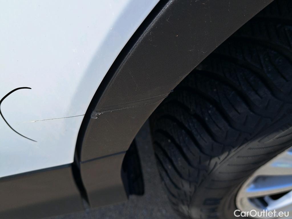  Ford  Kuga FORD  / 2016 / 5P / todoterreno 1.5 EcoBoost 88kW 4x2 Trend+ (CX) #16