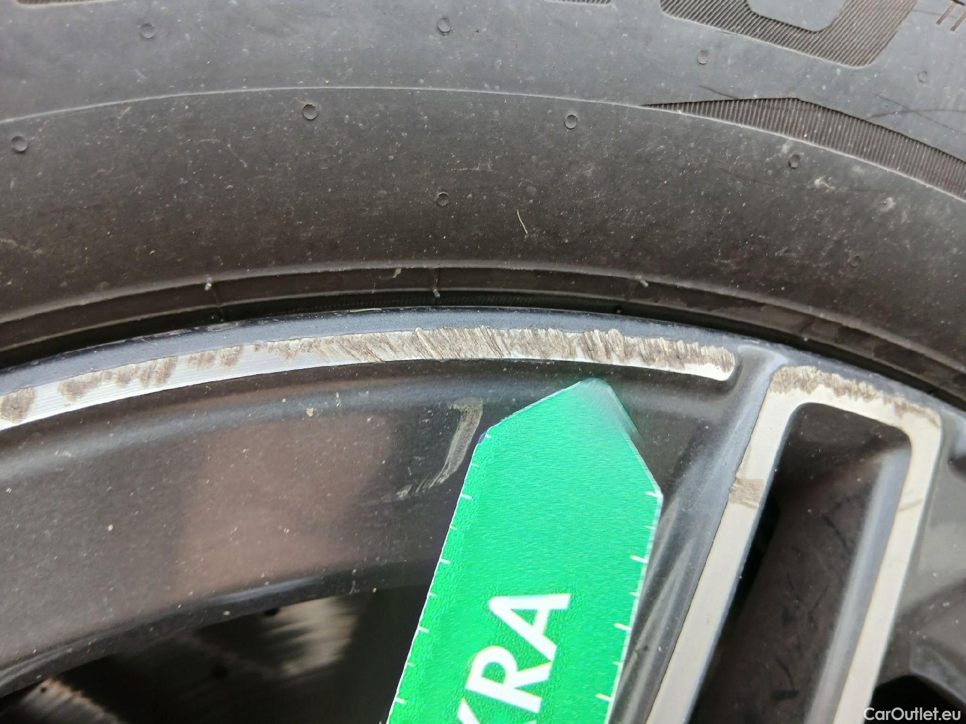  Mercedes  G-Klasee MERCEDES-BENZ GLC Coupé / 2019 / 5P / coupé GLC 300 de 4MATIC #9