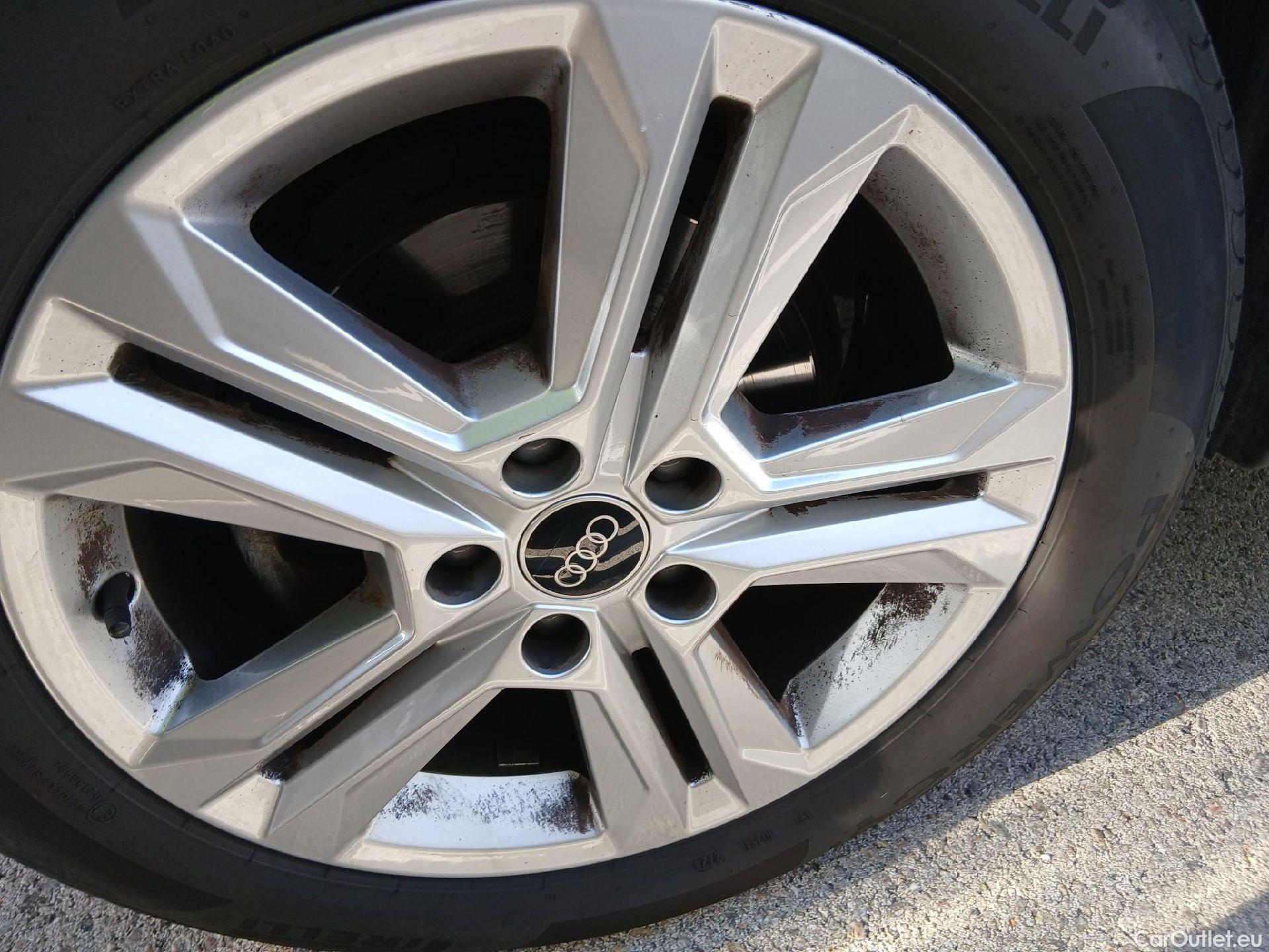  Audi  Q2 AUDI  / 2020 / 5P / todoterreno Advanced 35 TFSI 110kW (150CV) S tronic (AC) #3