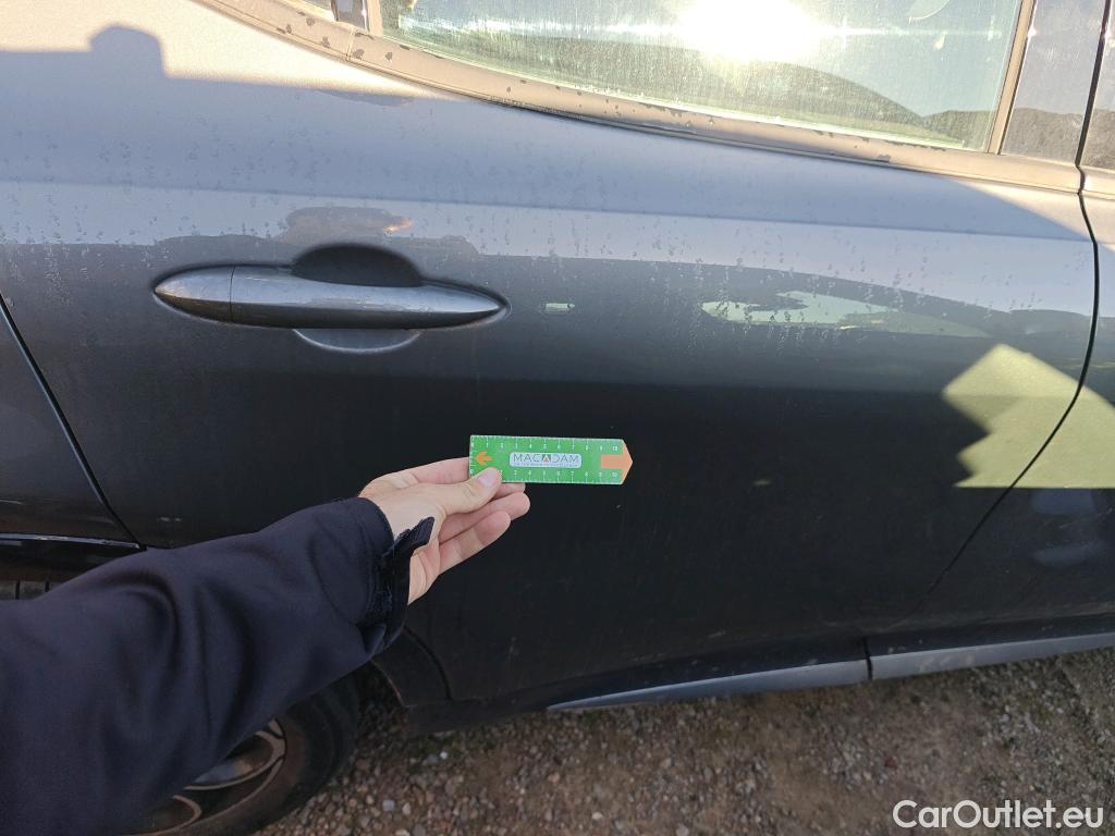  Alfa Romeo  TONALE Alfa Romeo  / 2022 / 5P / todoterreno 1.5 MHEV GASOLINA 160 CV Ti FWD (AC) #27