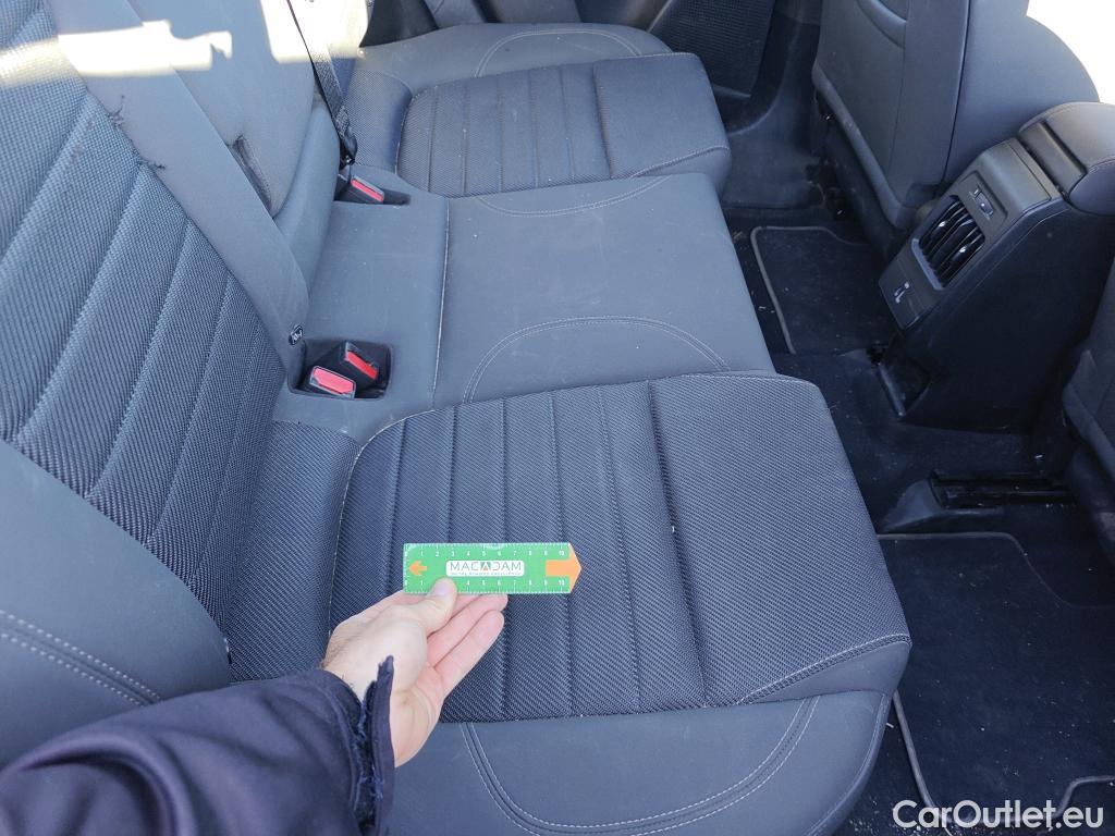  Alfa Romeo  TONALE Alfa Romeo  / 2022 / 5P / todoterreno 1.5 MHEV GASOLINA 160 CV Ti FWD (AC) #3