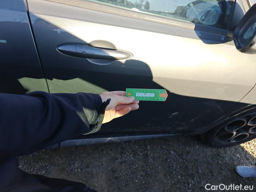  Alfa Romeo  TONALE Alfa Romeo  / 2022 / 5P / todoterreno 1.5 MHEV GASOLINA 160 CV Ti FWD (AC) #29