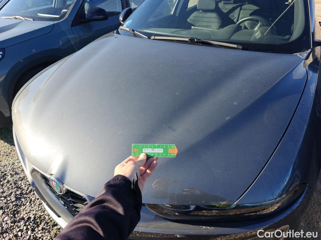  Alfa Romeo  TONALE Alfa Romeo  / 2022 / 5P / todoterreno 1.5 MHEV GASOLINA 160 CV Ti FWD (AC) #13