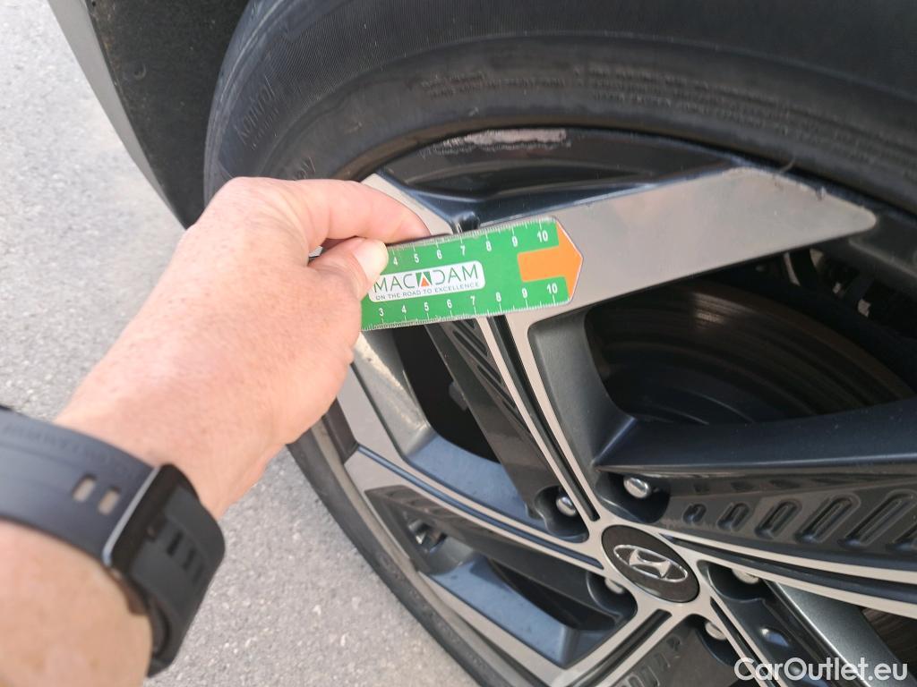  Hyundai  Tucson HYUNDAI  / 2020 / 5P / todoterreno 1.6 TGDI PHEV 195kW Tecno Sky Auto 4x4 #4