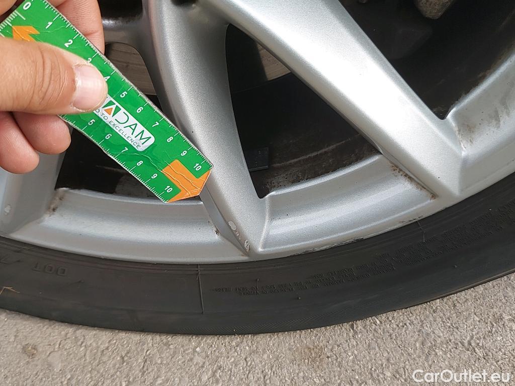  Bmw  X1 BMW  / 2015 / 5P / todoterreno sDrive18d Business #25