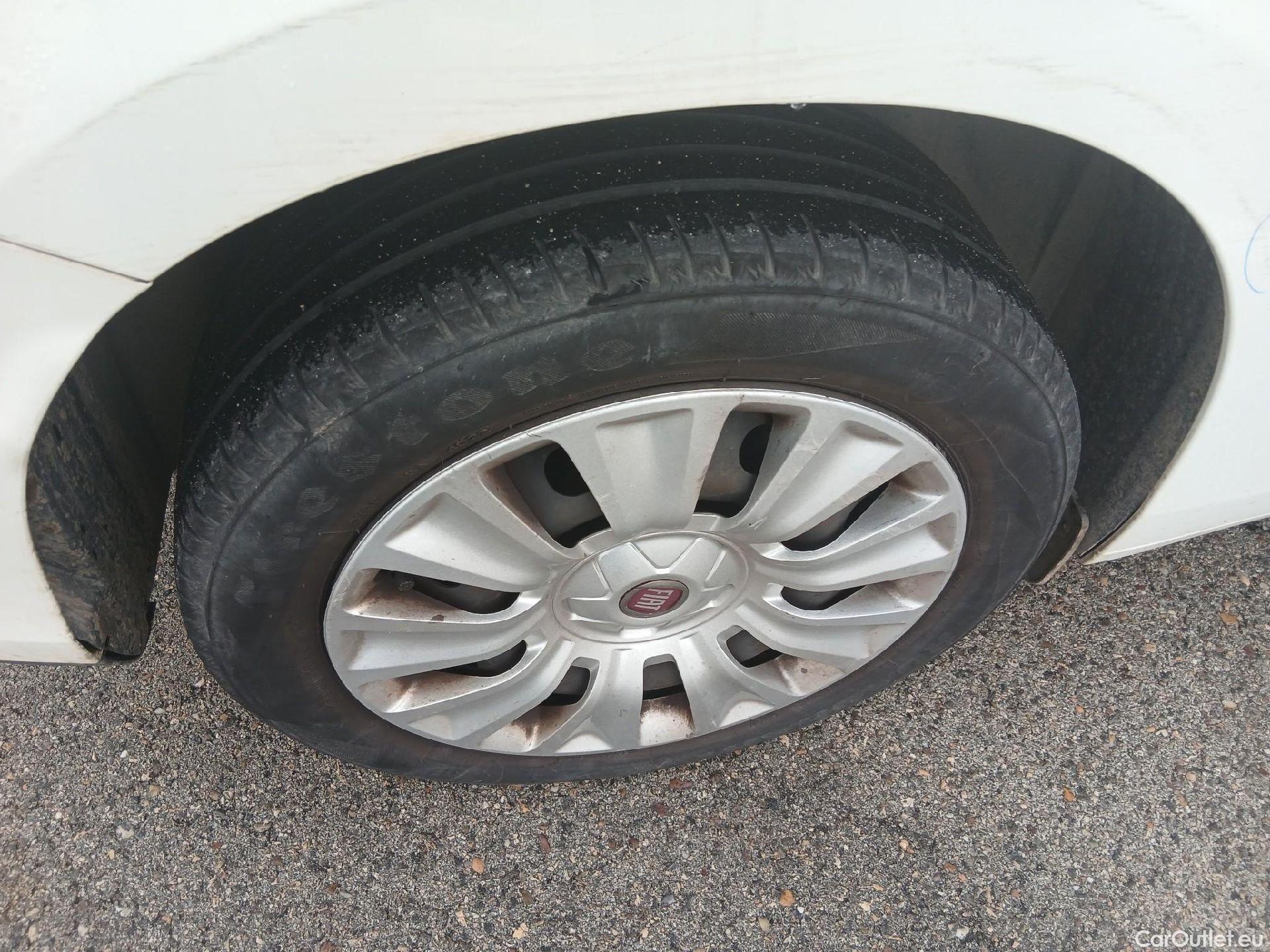  Fiat  Tipo FIAT  5p 2G berlina con portón 1.6 Business 88kW (120CV) Multijet II #4