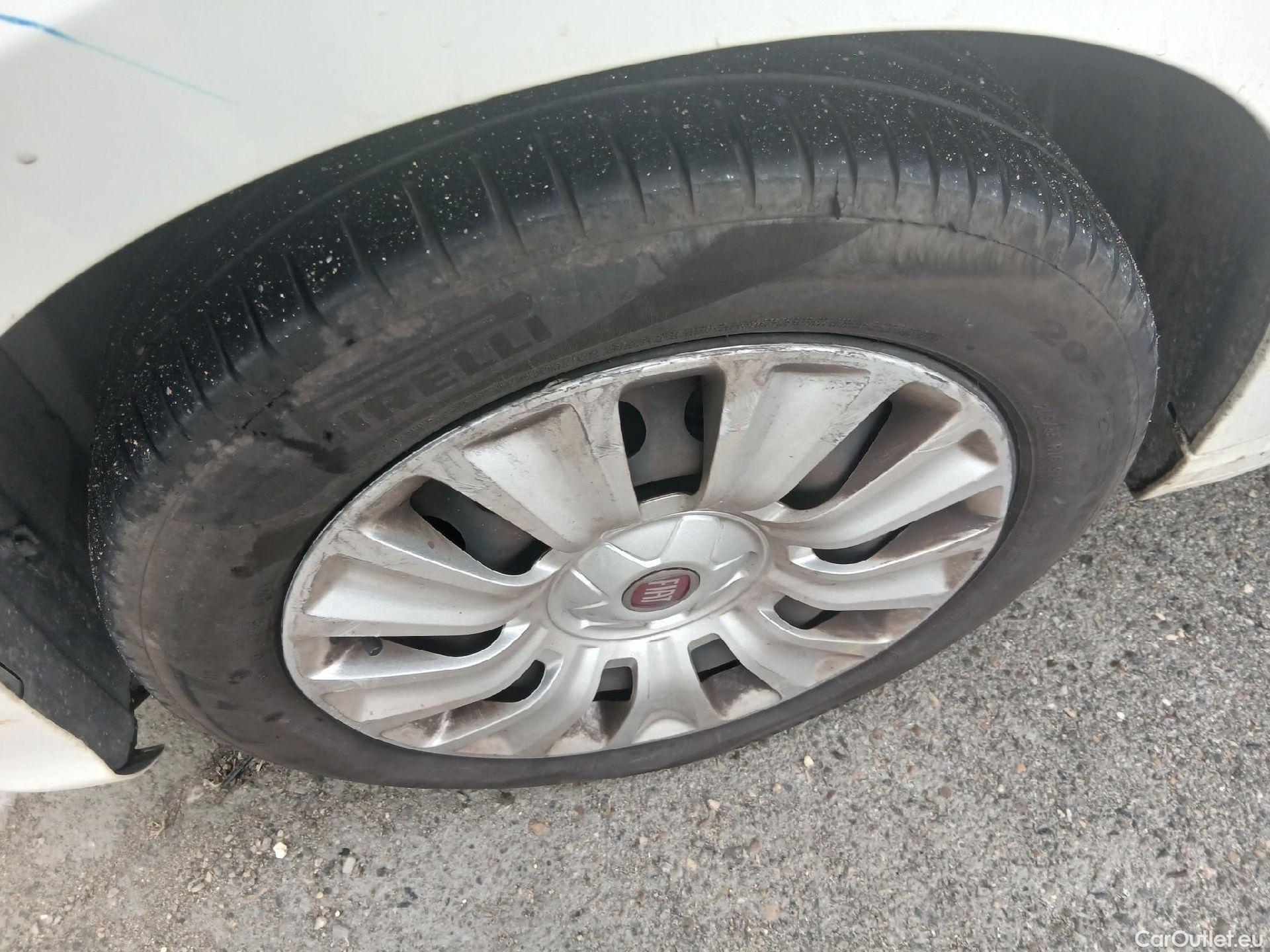  Fiat  Tipo FIAT  5p 2G berlina con portón 1.6 Business 88kW (120CV) Multijet II #26