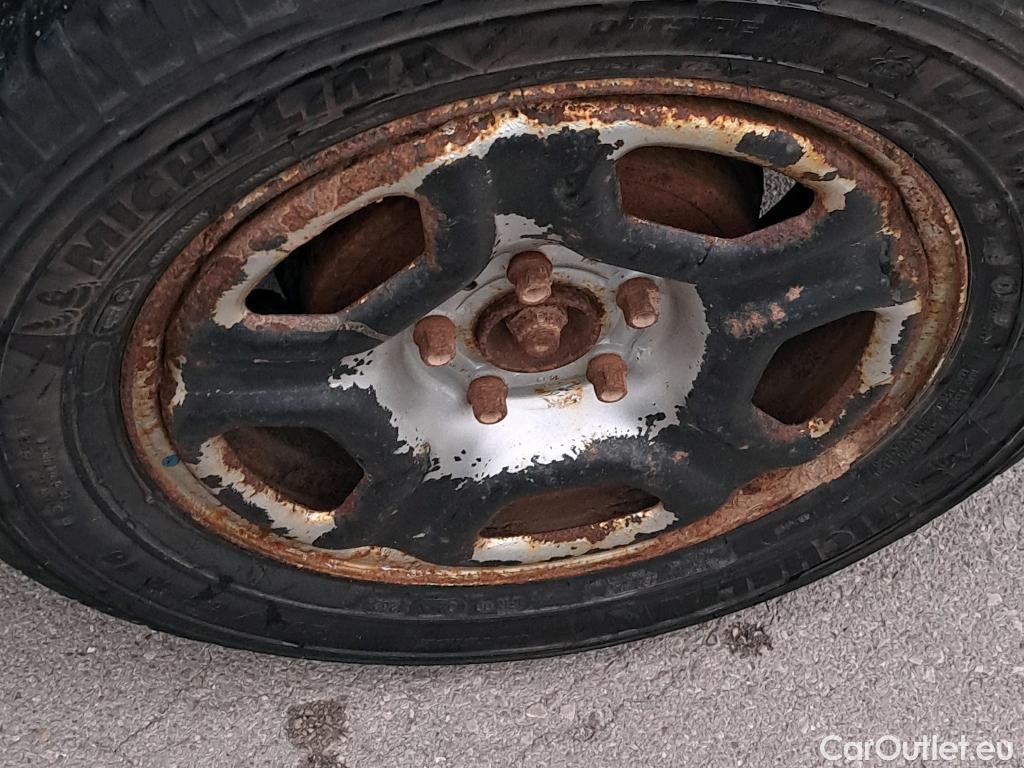  Dacia  Duster DACIA  / 2018 / 5P / todoterreno Essential Blue dCi 85kW (115CV) 4X4 #34