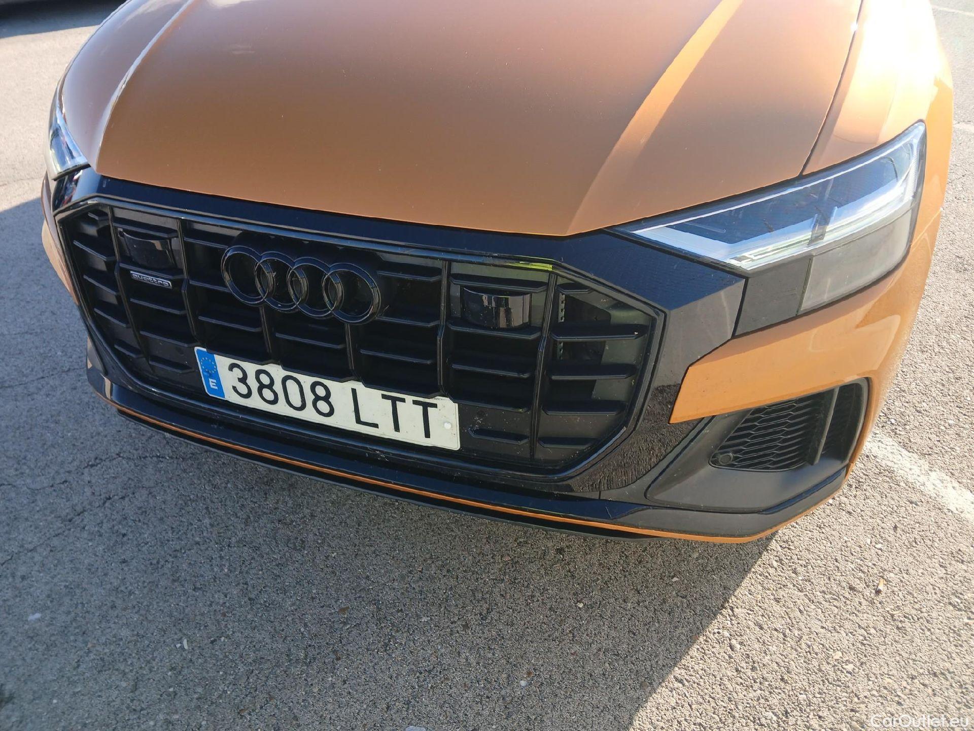  Audi  Q8 AUDI  / 2018 / 5P / todoterreno 55 TFSIe 280kW Black L quattro tiptronic #1