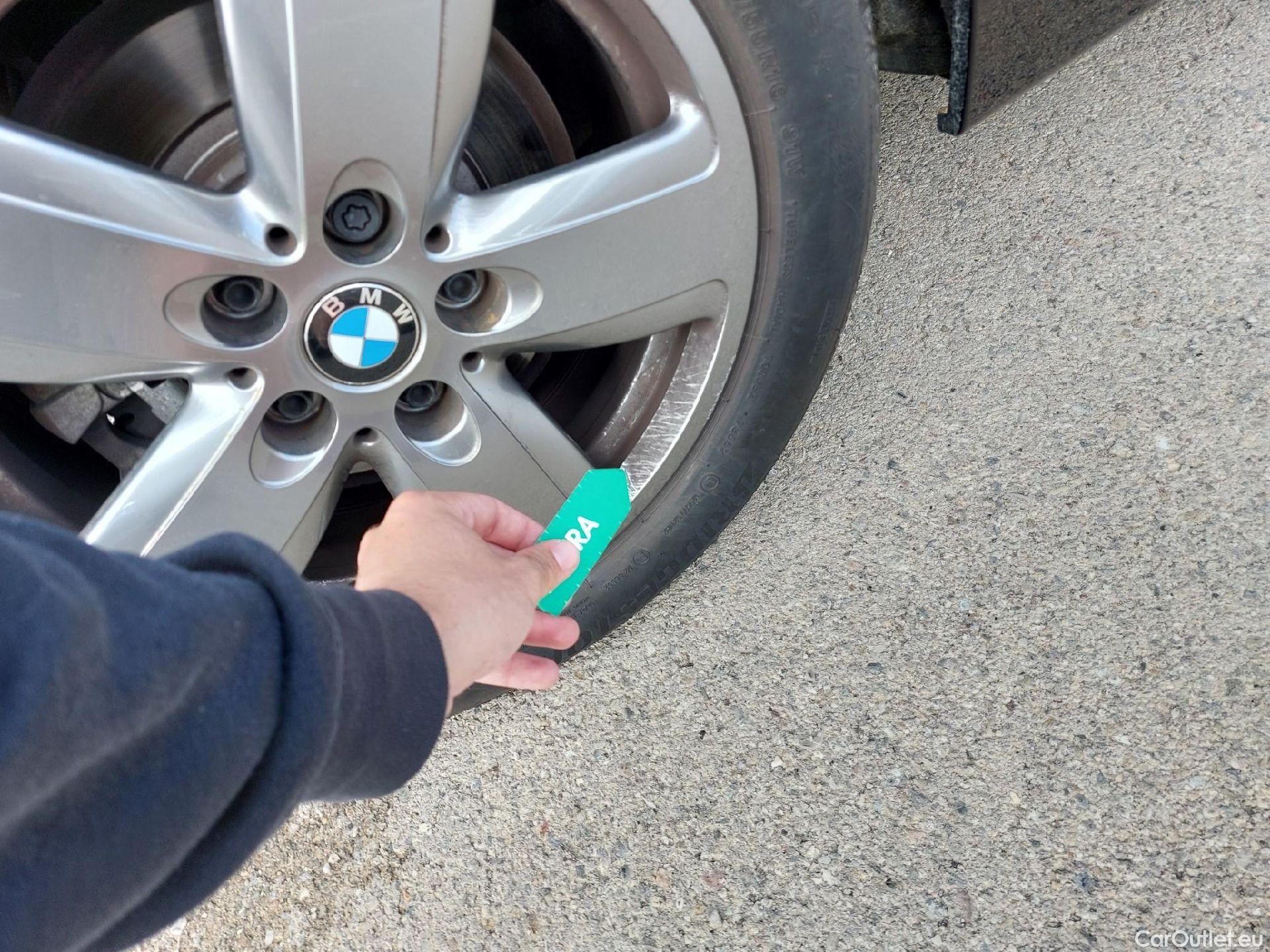  Bmw  Serie 1 BMW  / 2019 / 5P / berlina con portón 118i #30