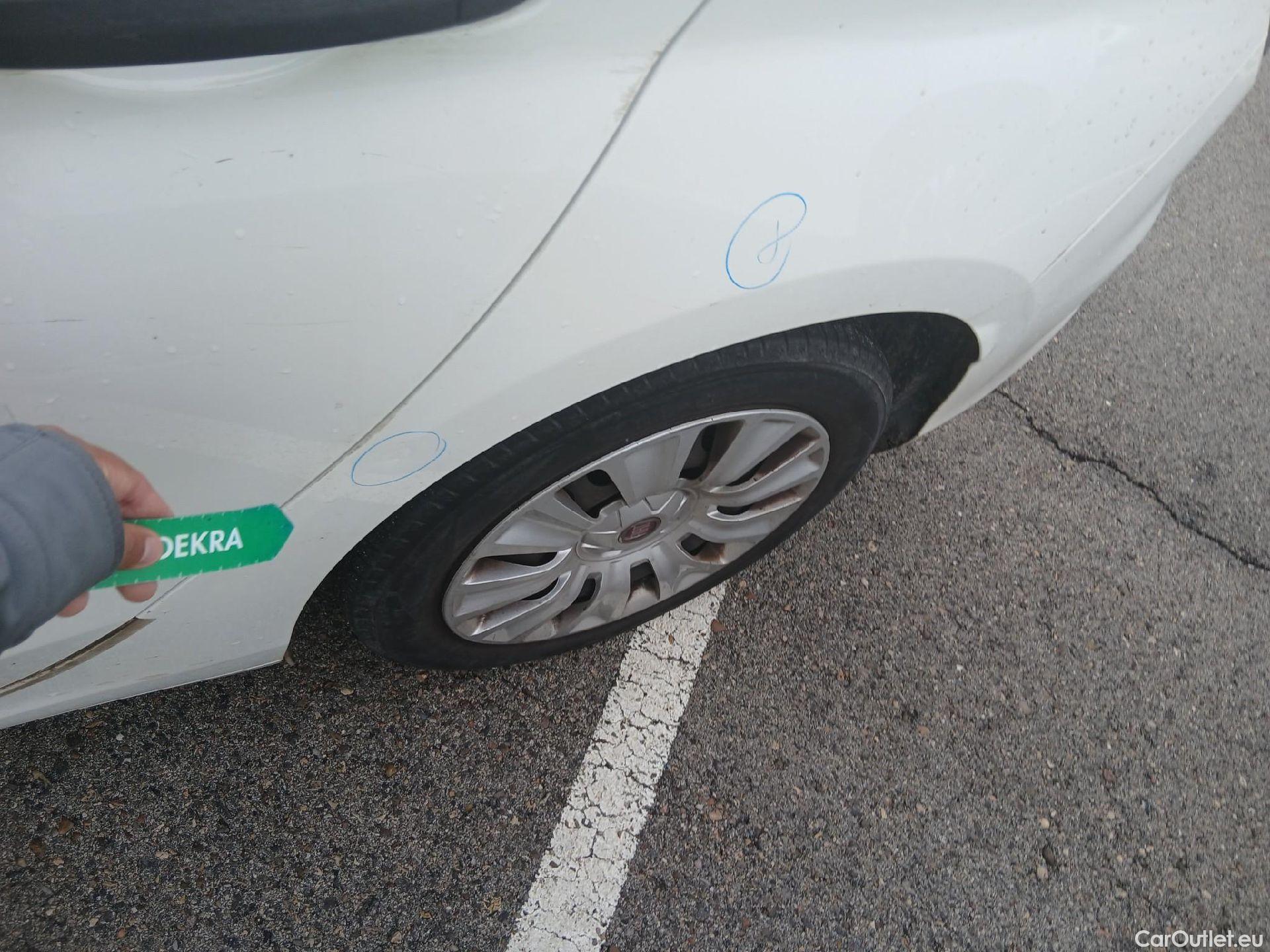  Fiat  Tipo FIAT  5p 2G berlina con portón 1.6 Business 88kW (120CV) Multijet II #35