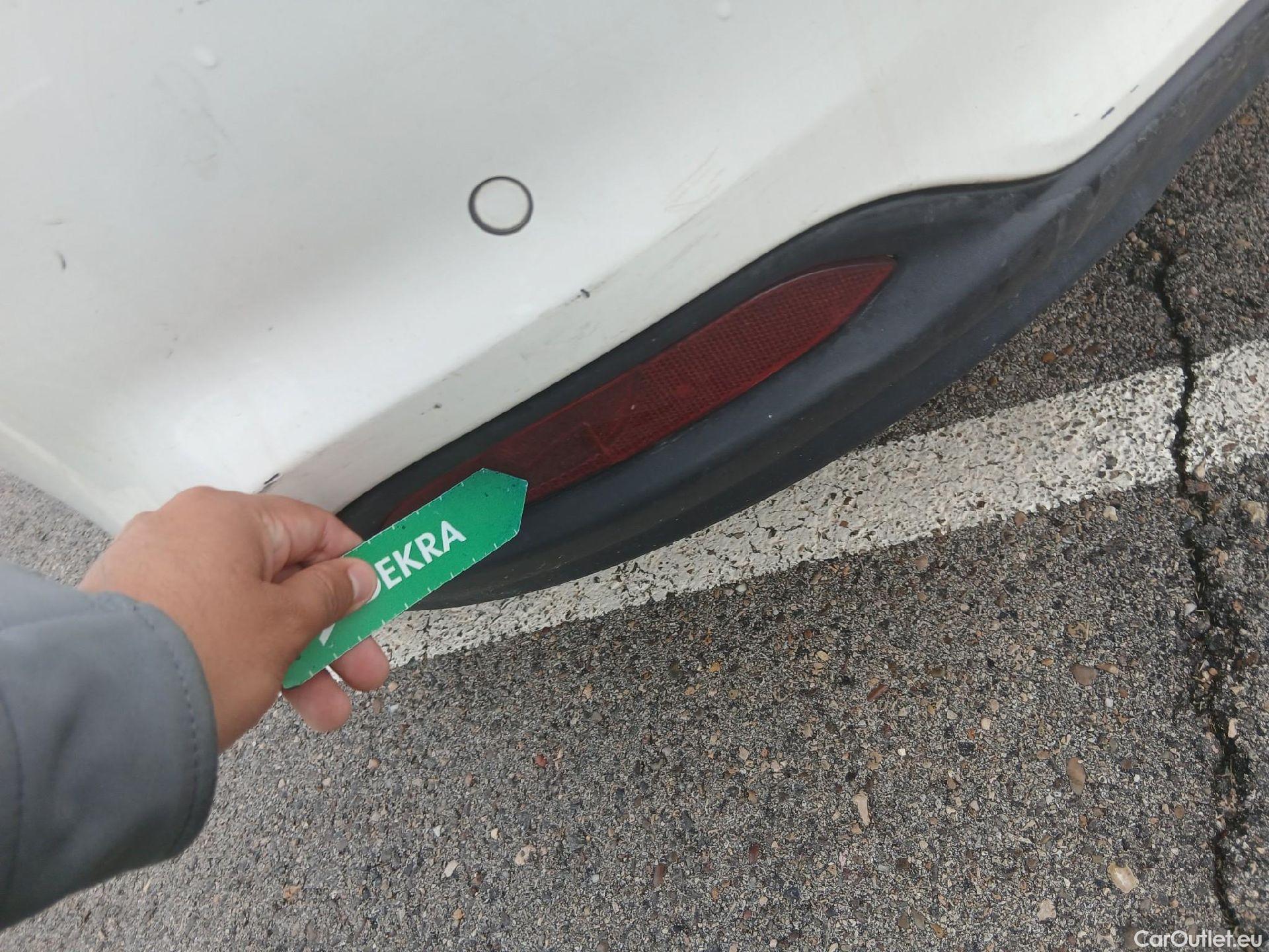  Fiat  Tipo FIAT  5p 2G berlina con portón 1.6 Business 88kW (120CV) Multijet II #41