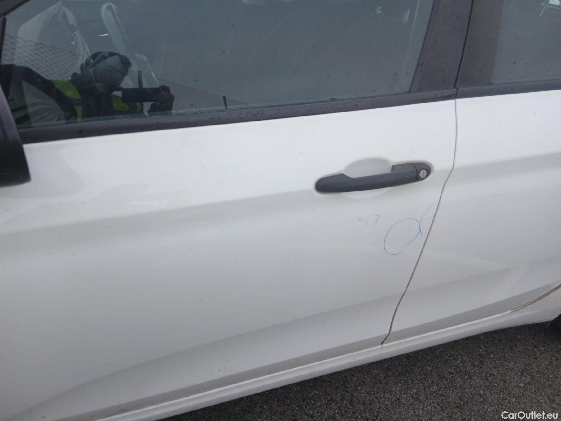  Fiat  Tipo FIAT  5p 2G berlina con portón 1.6 Business 88kW (120CV) Multijet II #29