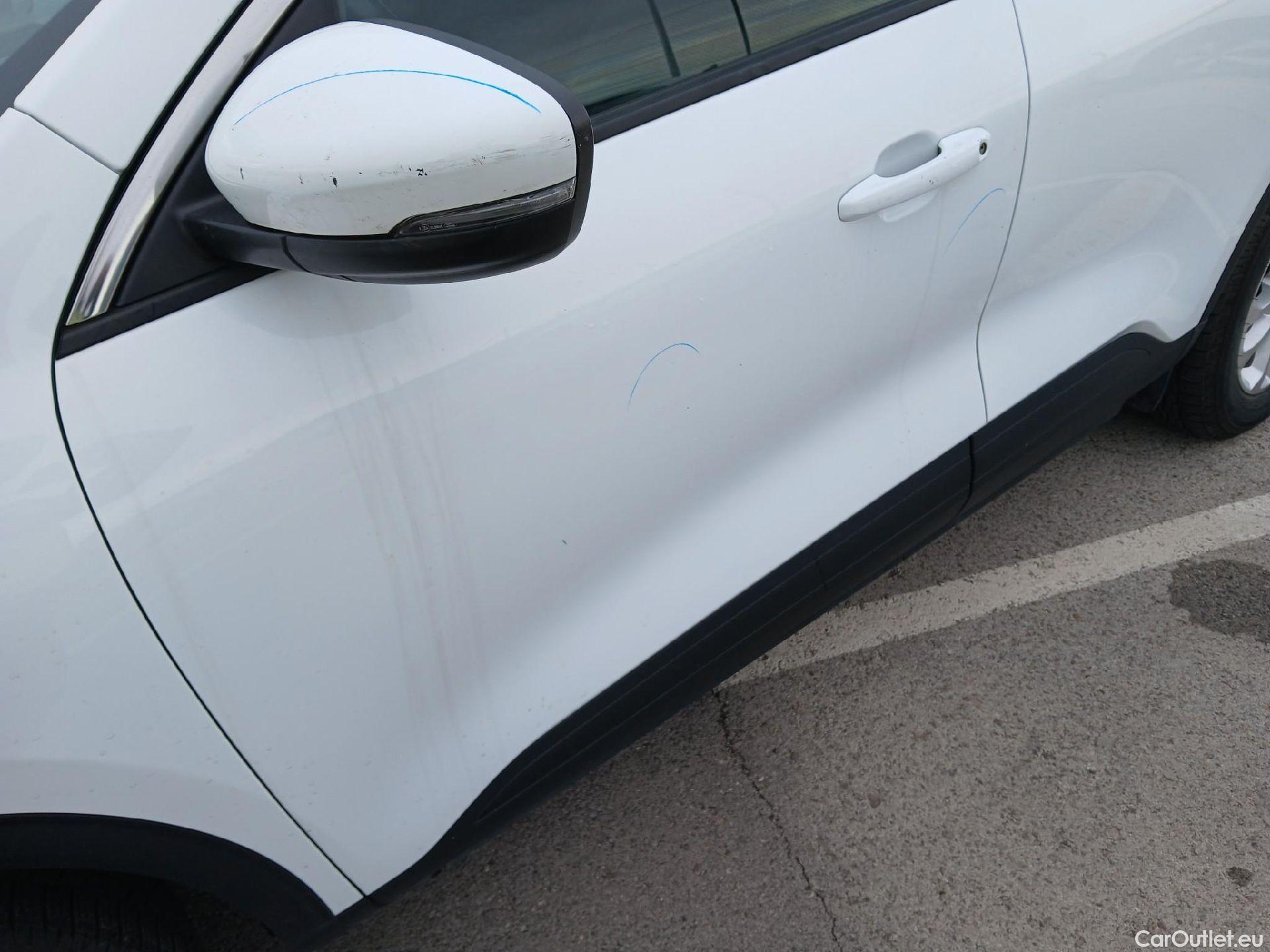  Ford  Kuga FORD  / 2019 / 5P / todoterreno Titanium 2.5 Duratec FHEV 140kW Auto #8