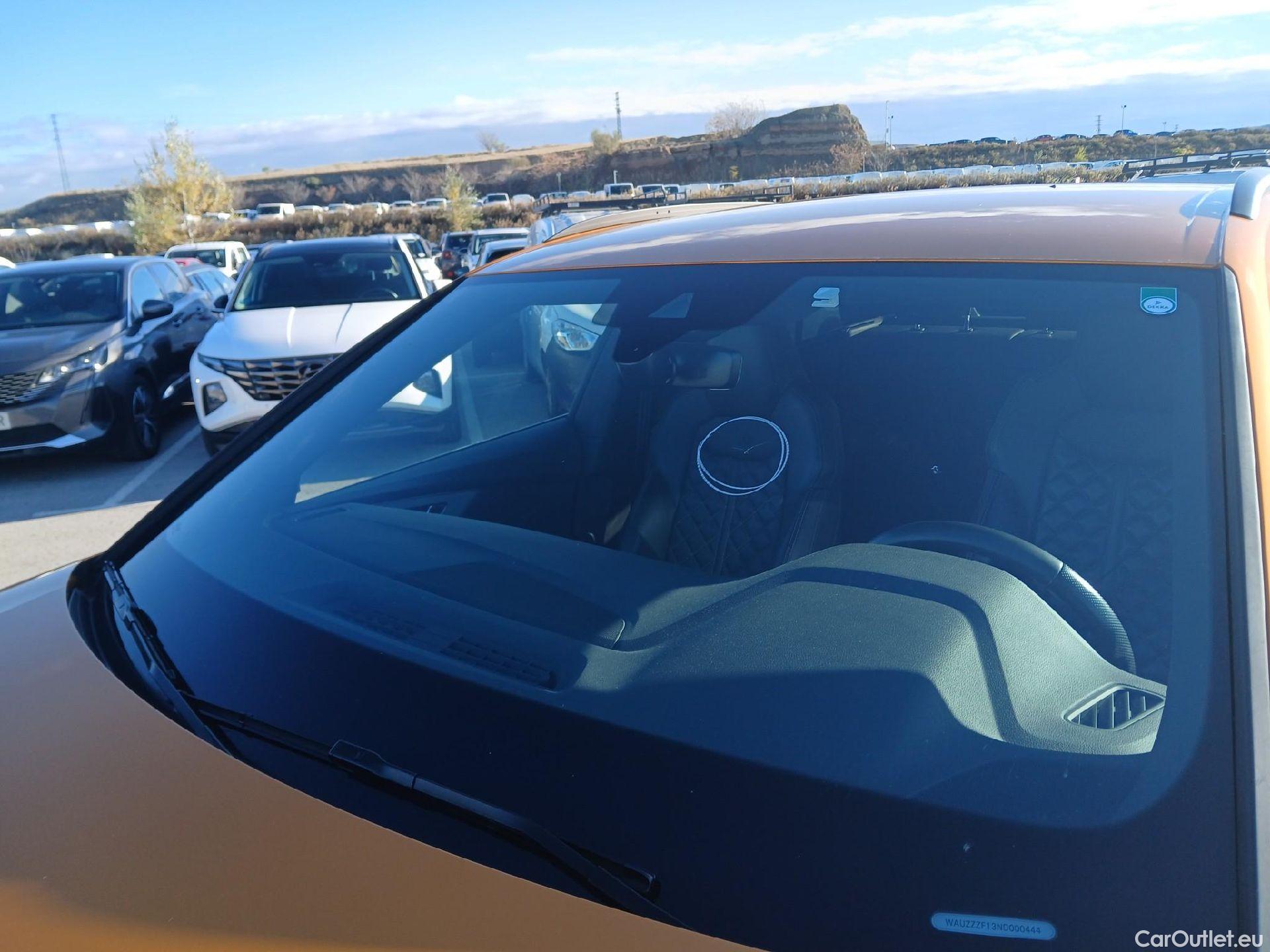  Audi  Q8 AUDI  / 2018 / 5P / todoterreno 55 TFSIe 280kW Black L quattro tiptronic #5