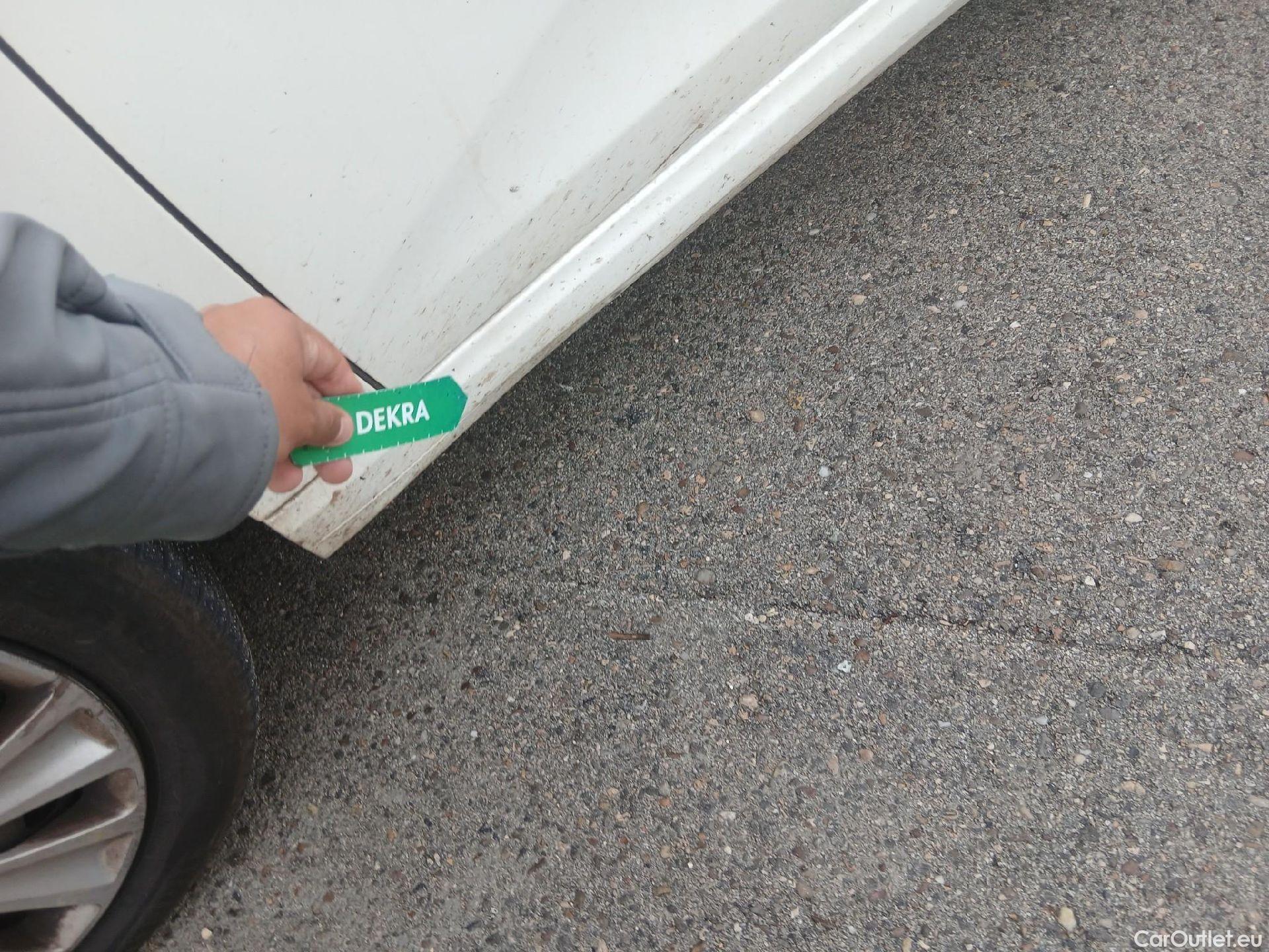  Fiat  Tipo FIAT  5p 2G berlina con portón 1.6 Business 88kW (120CV) Multijet II #32