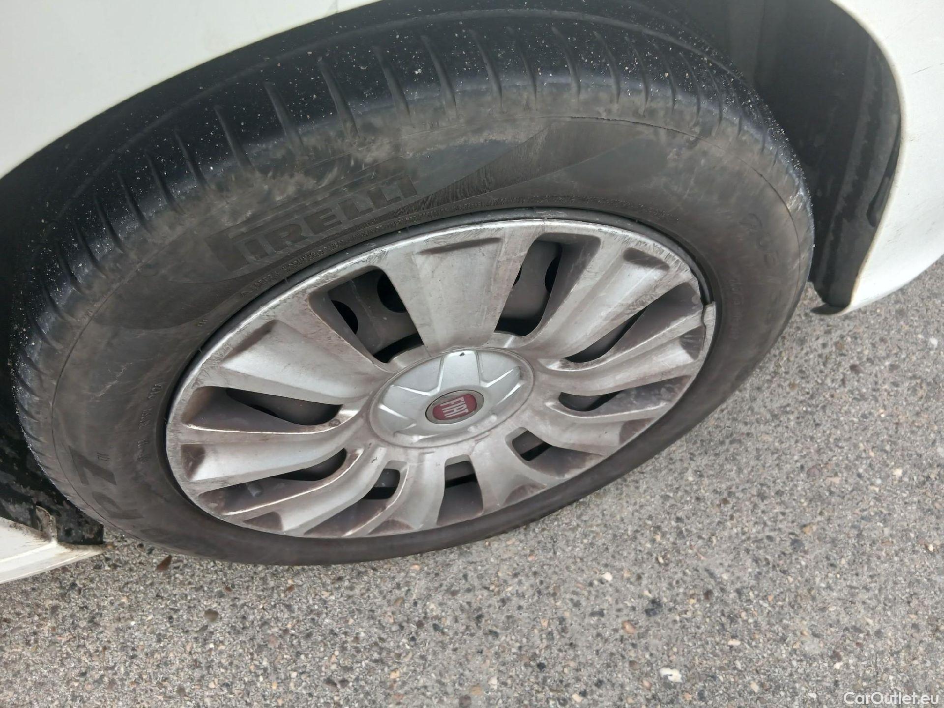  Fiat  Tipo FIAT  5p 2G berlina con portón 1.6 Business 88kW (120CV) Multijet II #55