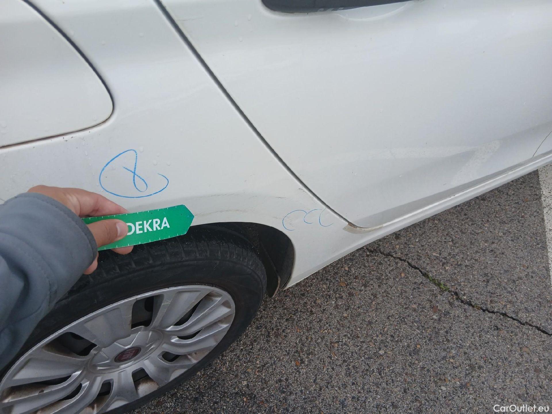  Fiat  Tipo FIAT  5p 2G berlina con portón 1.6 Business 88kW (120CV) Multijet II #44