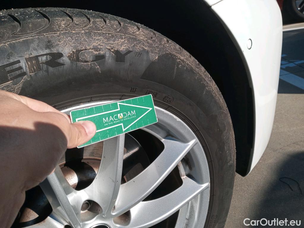  Bmw  Serie 5 BMW  / 2020 / 4P / sedán 530e #7