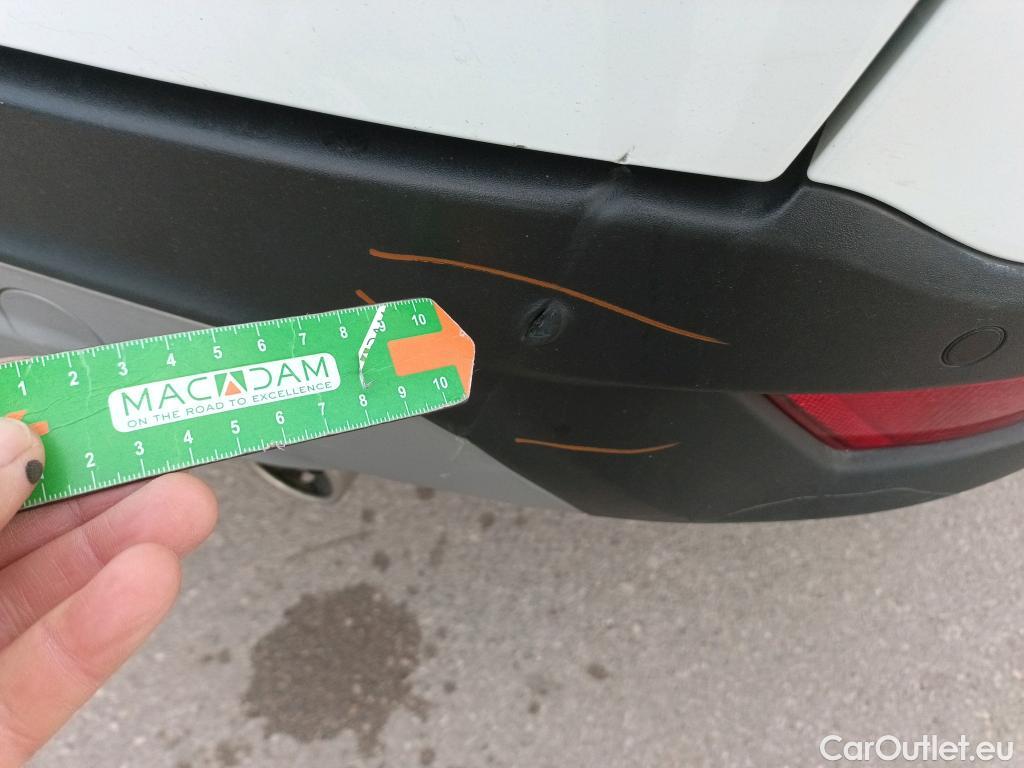  Ford  Kuga FORD  / 2016 / 5P / todoterreno 1.5 EcoBoost 88kW 4x2 Trend+ (CX) #25