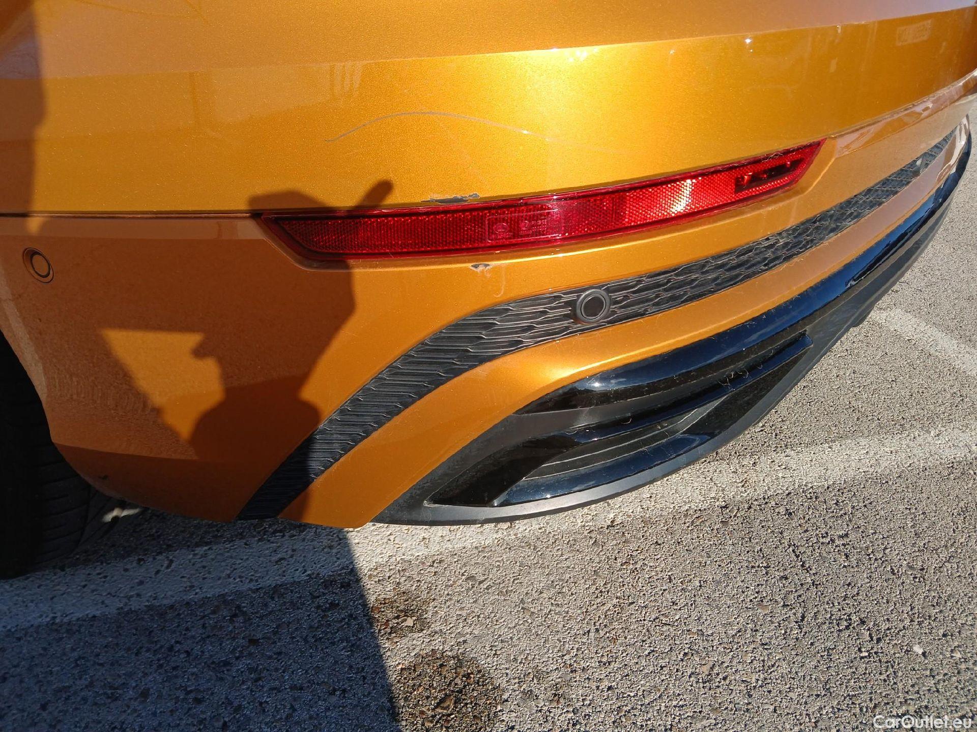  Audi  Q8 AUDI  / 2018 / 5P / todoterreno 55 TFSIe 280kW Black L quattro tiptronic #11